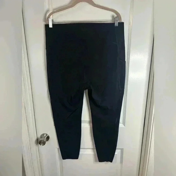 NWT Spanax Women’s EveryWear 7/8 Very Black Leggings - Size 2XL - Picture 4 of 5